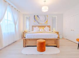 Starz At Night Luxury Suite By Halifax Airport YHZ, hotel v destinaci Elmsdale