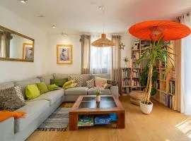 Paisible havre de paix sur 2 étages avec jardin