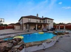 Sleeps 40 Two Houses Two Pools 2x the Fun