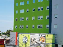 SR Hotel, hotel em Guadalajara