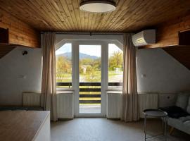 Apartments Lajk, Hotel in Lesce