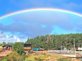 Your cottege by the see, khách sạn ở Saltvik