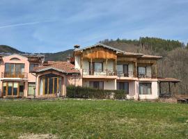 стаи за гости Традиция, hotel a Voynishka