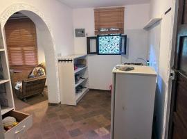 own compound 1bedroom Palmshades Oasis Dianibeach, hotel a Diani Beach