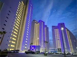 Stunning 2 bedroom Corner Beach Front Condominium Encantame C-1105