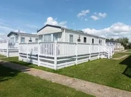 Cwtch Holiday Retreat, White Horse