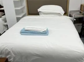 2 Double, 1 Single and 2 Sofa Beds Apartment 6