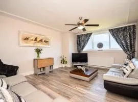 Laudervale East Penthouse, Loch Lomond