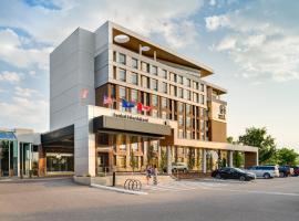 Hotel Blackfoot, hotel di Calgary