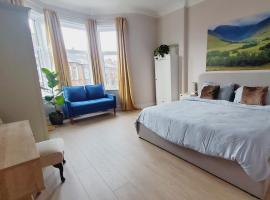 Virginia Gardens Flat, Hotel in Ayr