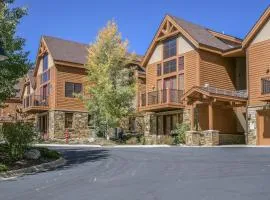 Antlers Gulch 303 by SummitCove Lodging