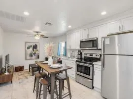 2BR Desert Retreat Central Phoenix Monthly Rental