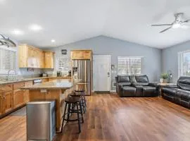 #StayInMyDistrict Anglers Retreat Near Jetty & Marina