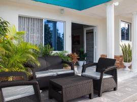 Hotel ALCALA, hotel a Mingueo