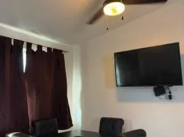 Alojamiento en Ixtapa, cerca de zona hotelera