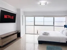 Suite moderna en Guayaquil con vista al río, excelente ubicación
