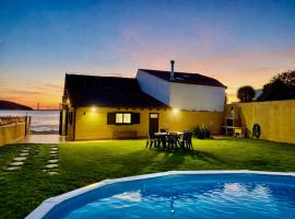 CASA O PIÑEIRO, хотел в Редондела