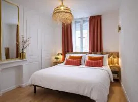 La Maison nette, calme, parking, 6 min a gare