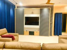 Westside Luxury 2BHK Private Penthouse - HiTech City, Madhapur, Hyderabad