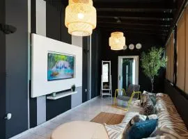 Blk Lion Cozy Apartment with Hot Tub and Generator in Bayamon