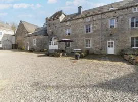 Charming Farmhouse in Ouffet for 7