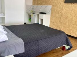 Mini Suites Cuarto Piso Alkimya, khách sạn ở Loja