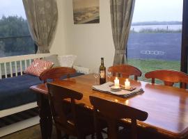 Riverview Coastal Retreat Sleeps 6 Walk to Beach Great Ocean Road, hotel din Peterborough