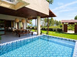 Trạm Seven Retreat House Gành Đá Đĩa Phú Yên, hotel a Tuy An