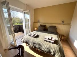 Le Clos des Berges de l'Ain, hotel en Charnoz