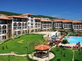 Stylish, 1-Bedroom at Watermill Complex