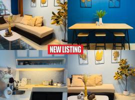 Newly Renovated 3BR Home Along Main Road For Up To 12 pax, hotel en Burayan