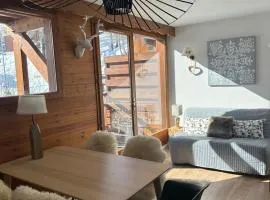Appartement 2 chambres Chalet LE HAMEAU DES ECRINS Puy-Saint-Vincent 1800 au pied des pistes