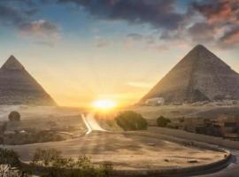 Giza Pyramids Hotel, hotel en El Cairo