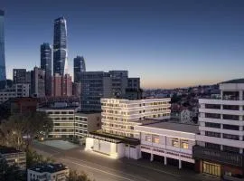 Atour Hotel Qingdao Yan'an 3rd Road Metro Station Wusi Square