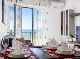 Victoria Seafront - Sea View Private Parking AC & WiFi, Hotel in Savona
