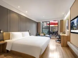 Atour Hotel Chengdu Tongzilin South Railway Station