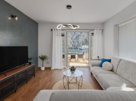 Kotor Vista Seaview 2 apartment by MN Property, ξενοδοχείο σε Muo