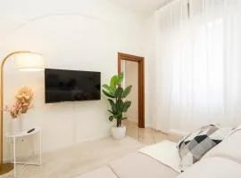 The Yellow Corner Monza - Bilocale moderno vicino Milano