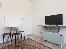 Relax and Retreat Studio Flat
