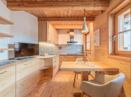 The Love Chalet, hotel a Falcade
