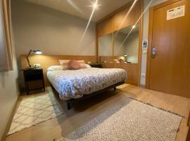 HOSPEDERIA EL CORTIJo, hotel a Fustiñana