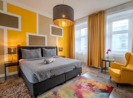 Stylish Apartment for 6 near Vienna International Centre Metro U1, Hotel in Wien