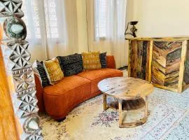 Nuru House Stone Town Ensuite 3BR Apartment