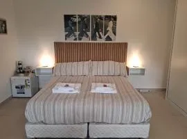 LENNON SUITE remis free Ezeiza