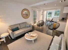 2 Suites with Private Bathrooms Quiet Terrace Parking