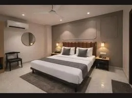 LE & Cashew Main Road - Smart Tv & Free Wi-Fi