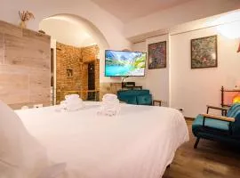Medieval central apartment