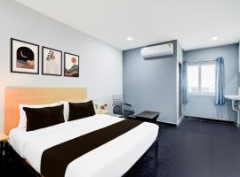 Super Hotel O VEDHANSHI HOTELS BHONGIRI., מלון בNalgonda