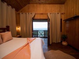 #1 Villa for Event, Party, BBQ, Pool, City View, hotelli kohteessa Tamboril