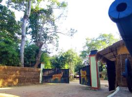 La Faune Resort, hotel a Baihar